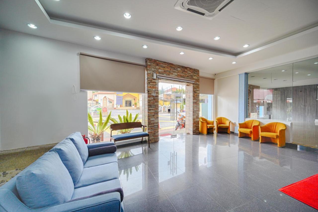 באטו פרינג'י Jma Ferringhi Beach Hotel מראה חיצוני תמונה